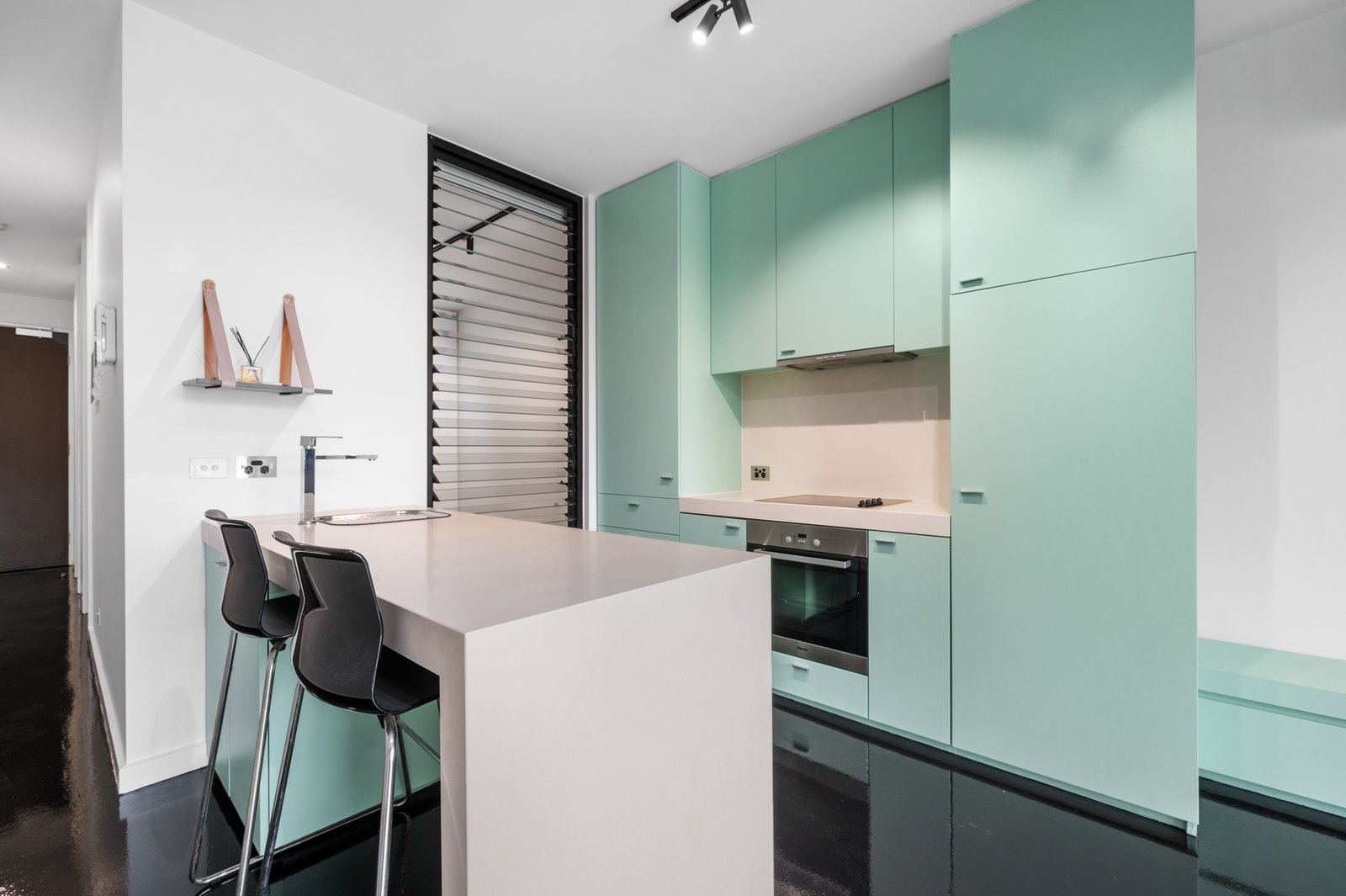 Gallery: 109/68-72A Acland Street