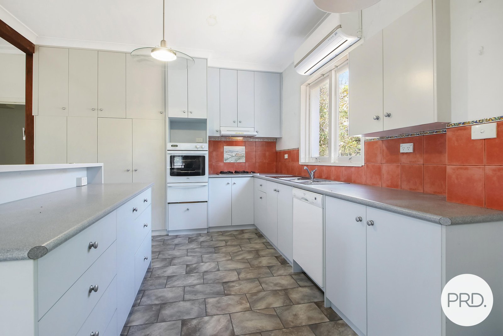 1097 Alemein Avenue NORTH ALBURY 4