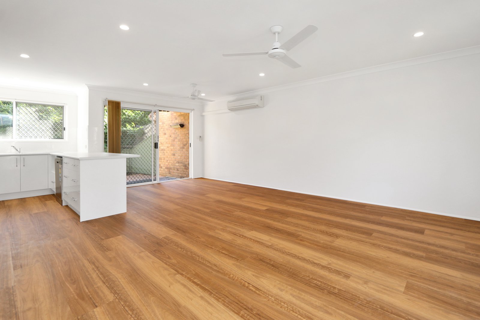 109/97 Edmund Rice Drive SOUTHPORT 2
