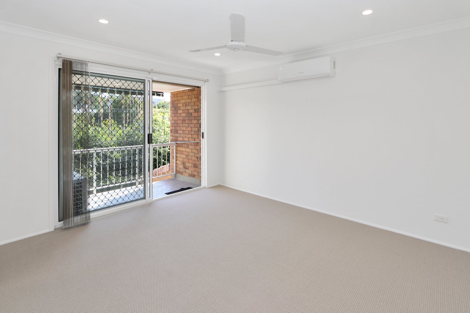 109/97 Edmund Rice Drive SOUTHPORT 6
