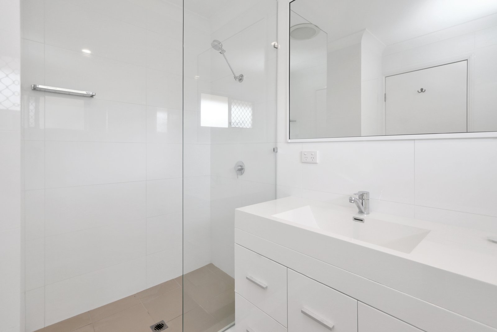 109/97 Edmund Rice Drive SOUTHPORT 11