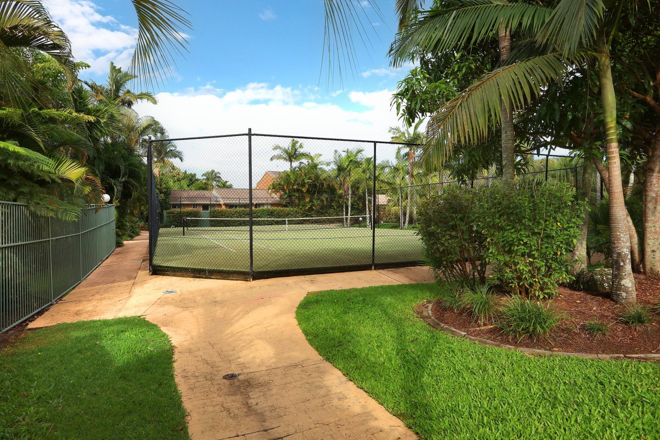 109/97 Edmund Rice Drive SOUTHPORT 14