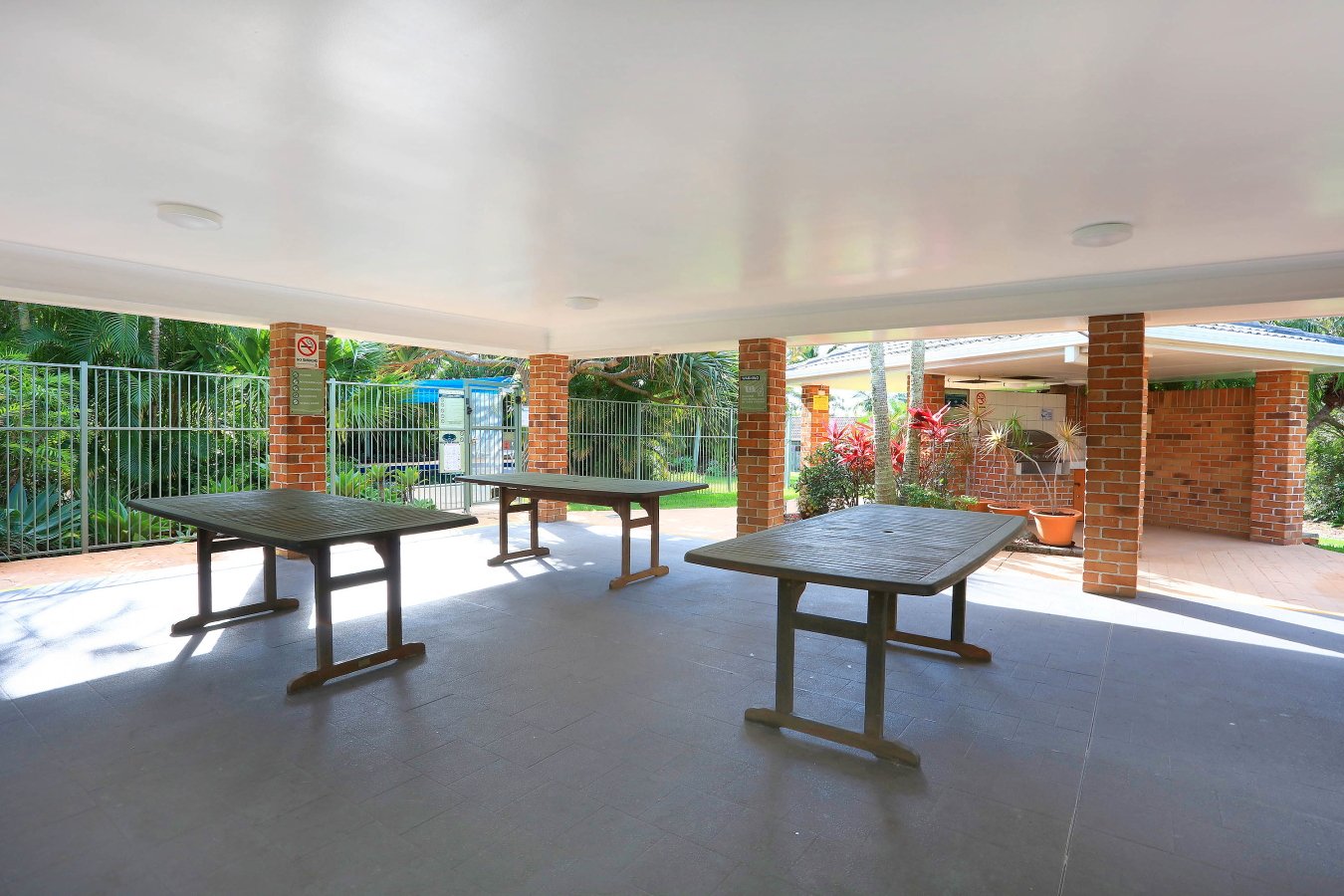 109/97 Edmund Rice Drive SOUTHPORT 17
