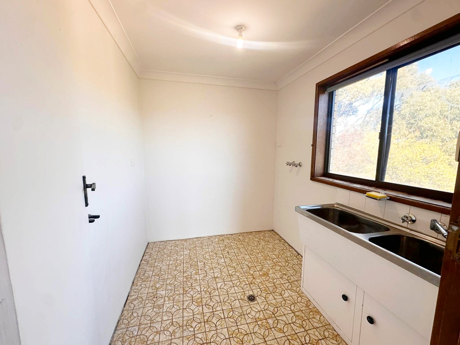 109A Murray St  TUMBARUMBA 9