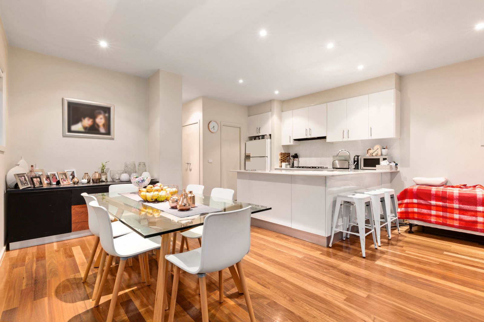 Gallery: 109B Parkmore Road