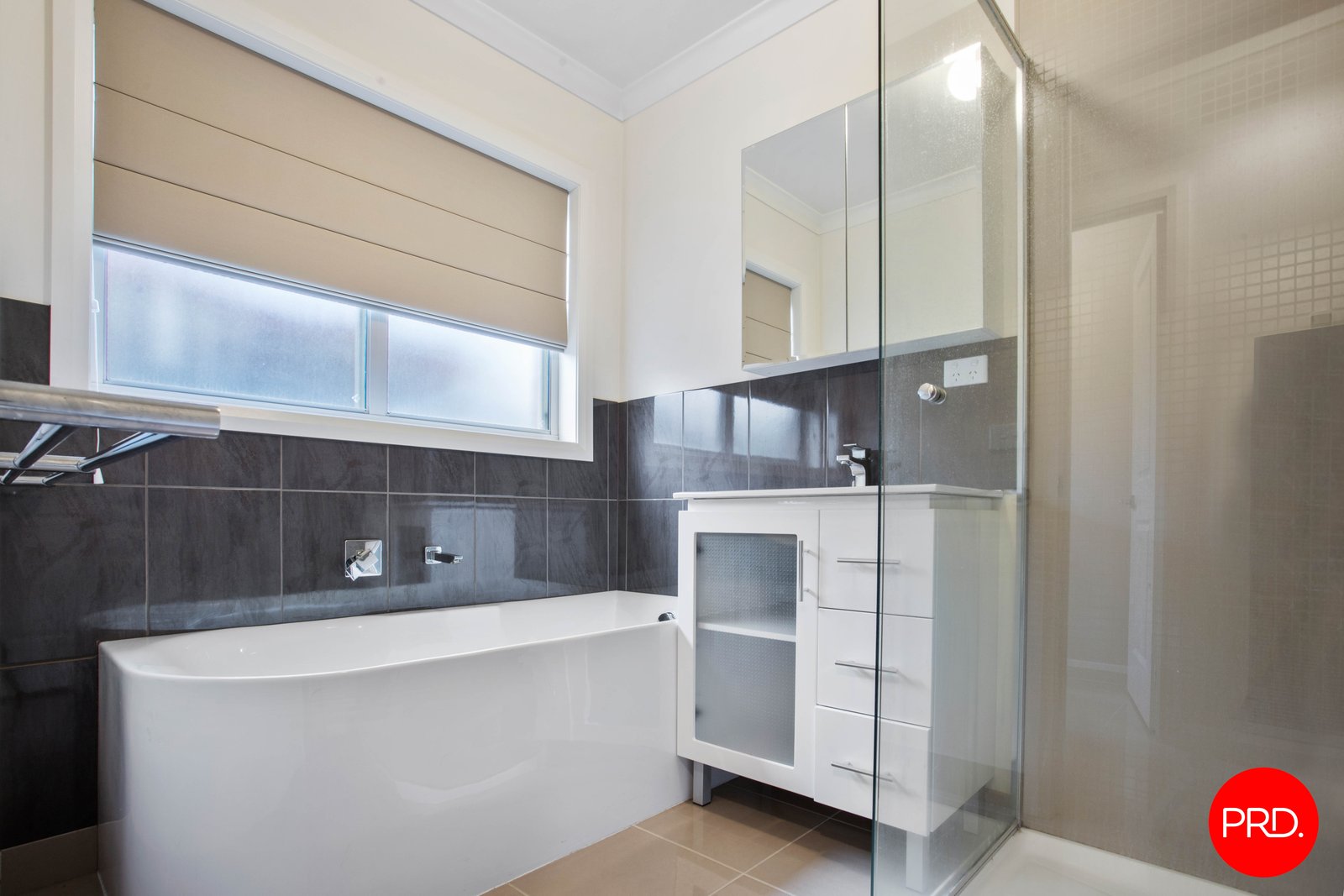 10A Brown Street LONG GULLY 8