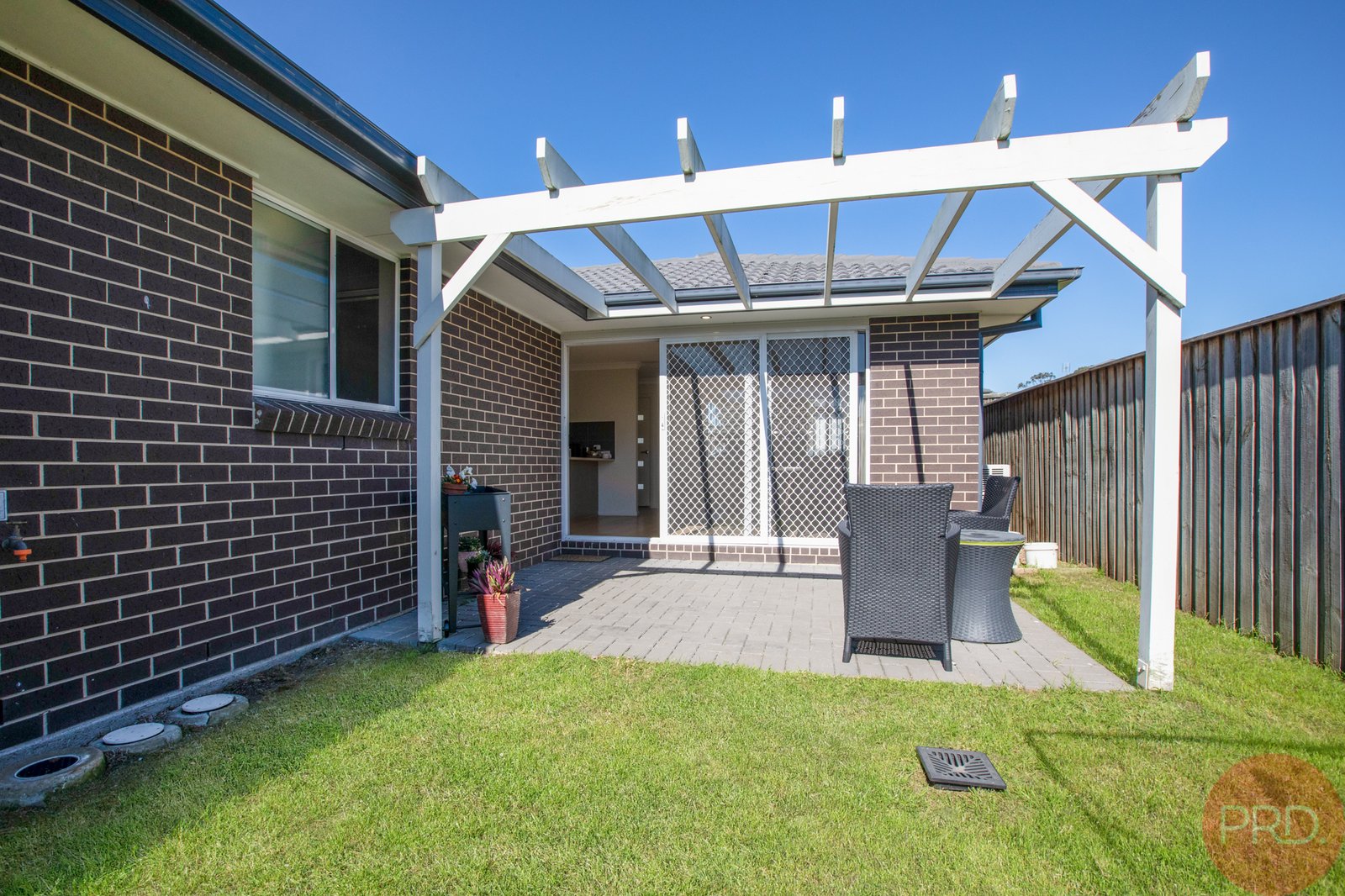 10A Dove Street ABERGLASSLYN 16