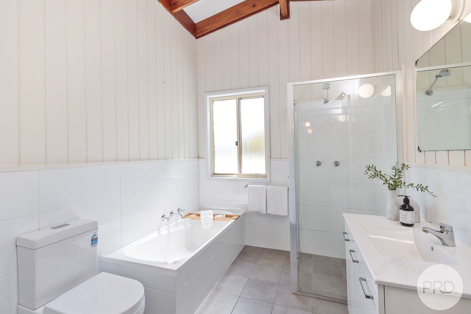 10a Ocean Beach Road SHOAL BAY 26