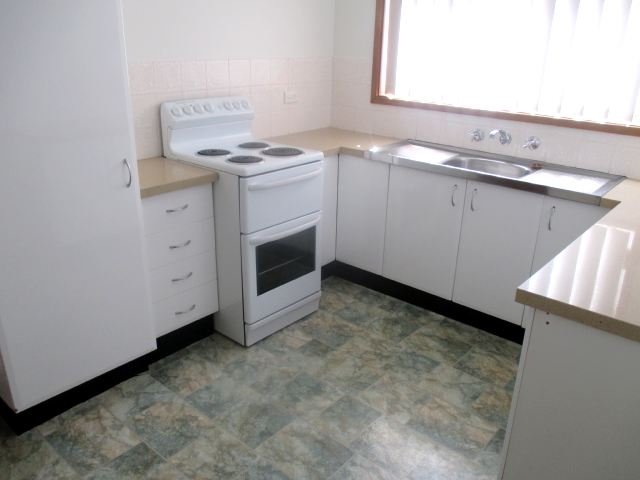 10a Robert Street TENAMBIT 3