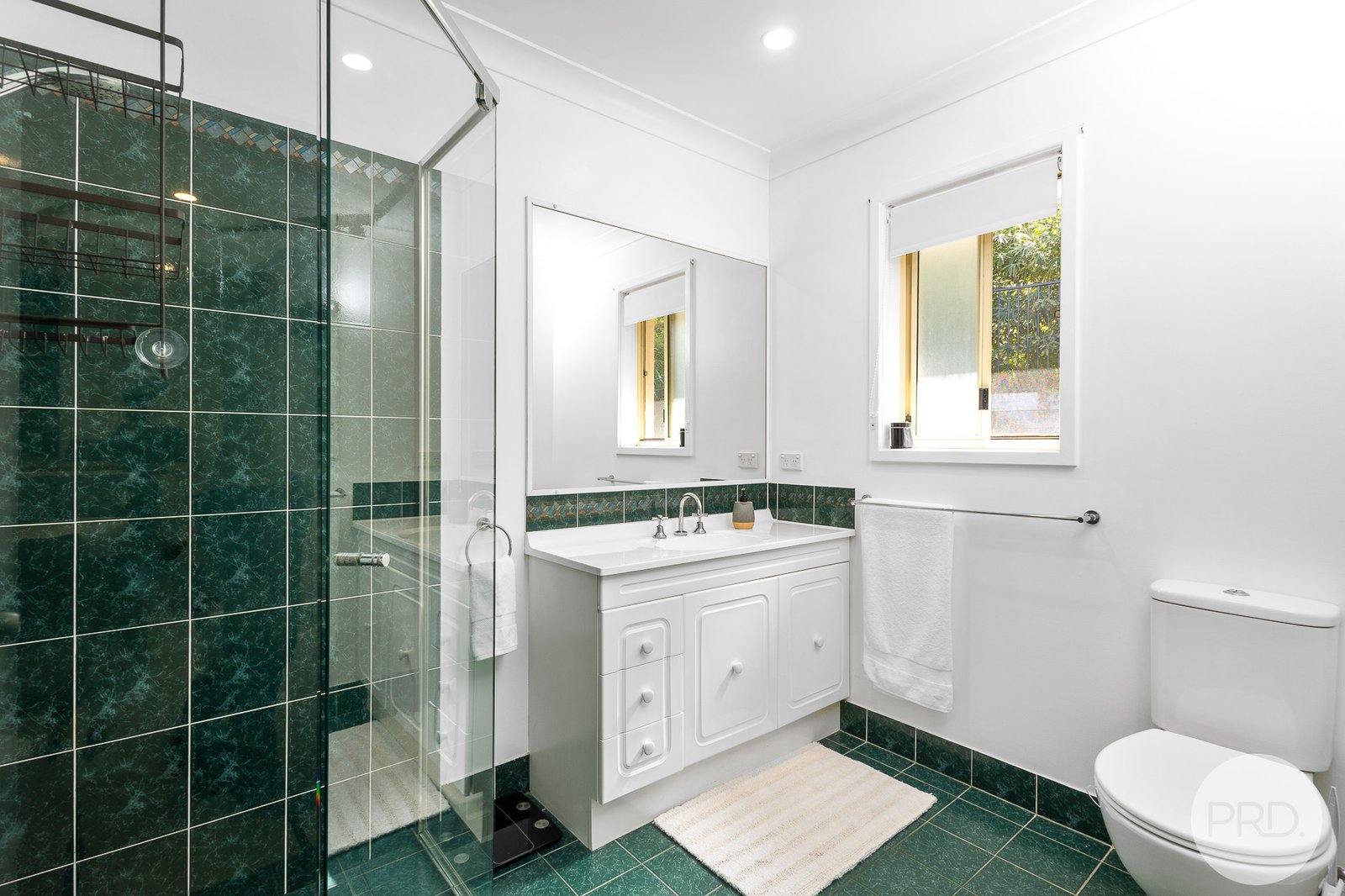 10a The Anchorage  CORLETTE 18