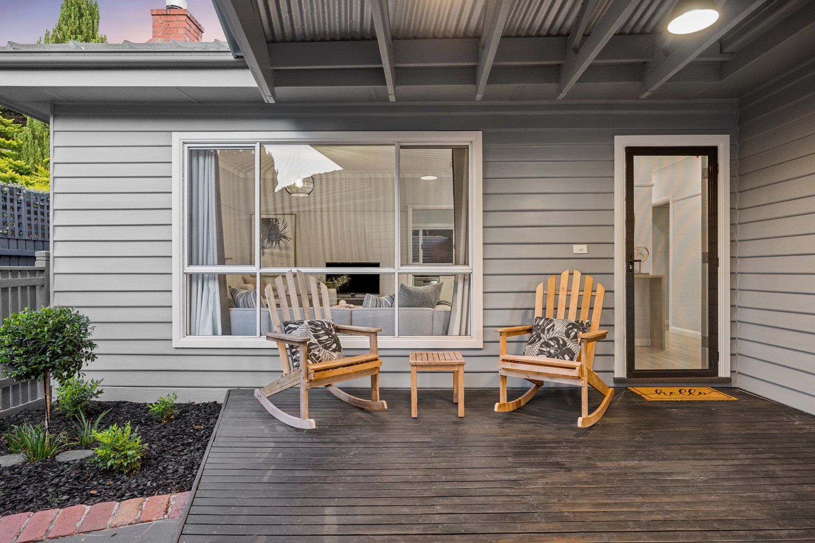 Gallery: 10A Waratah Avenue