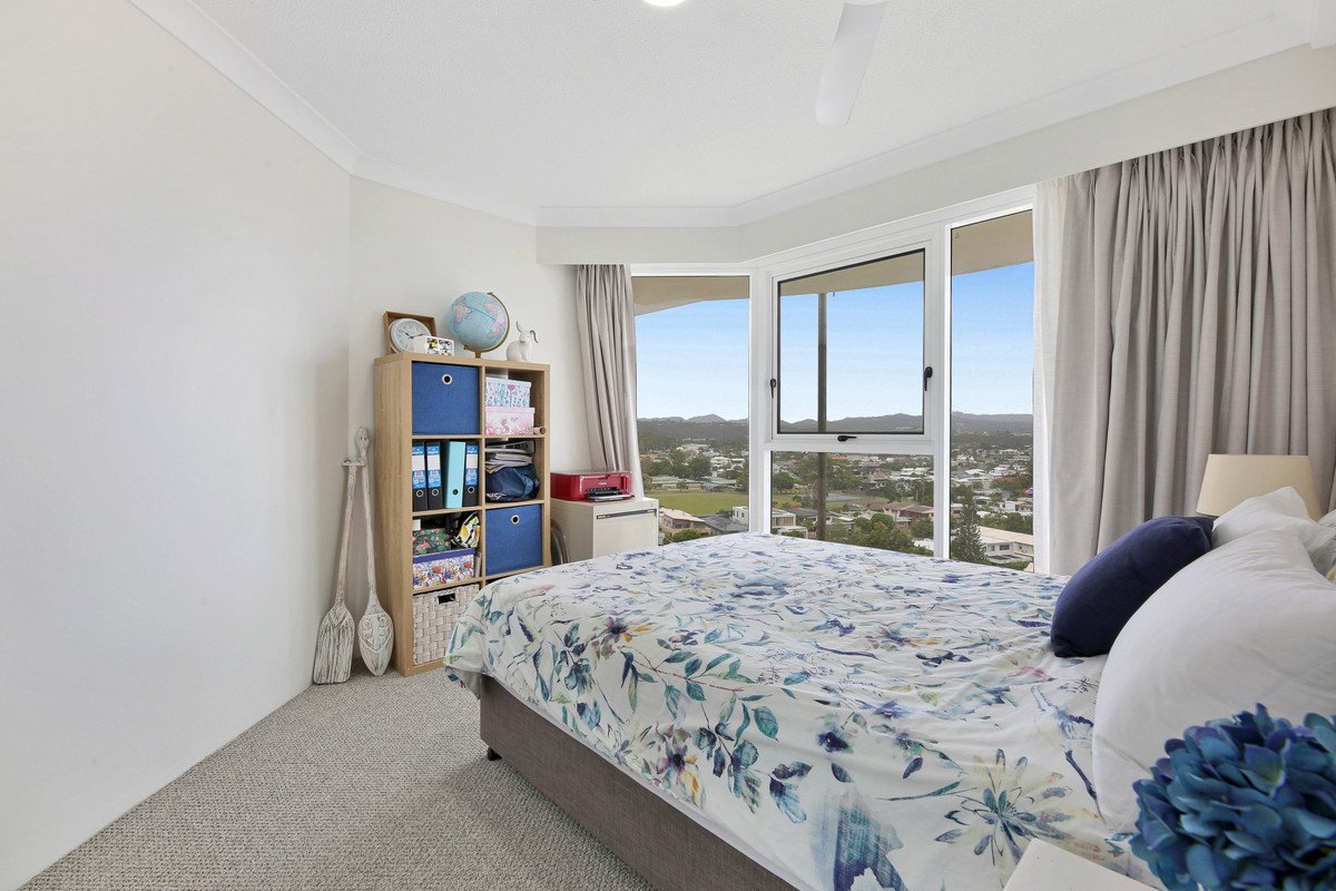 10A/3 Second Avenue Burleigh Heads 19