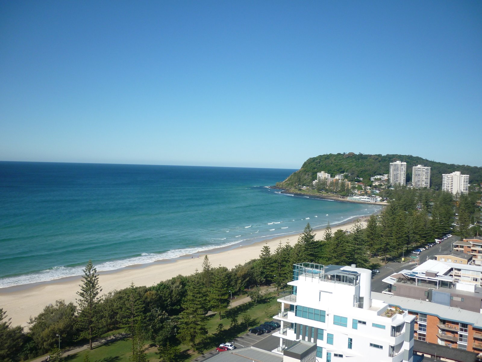 10A/3 Second Avenue BURLEIGH HEADS 1