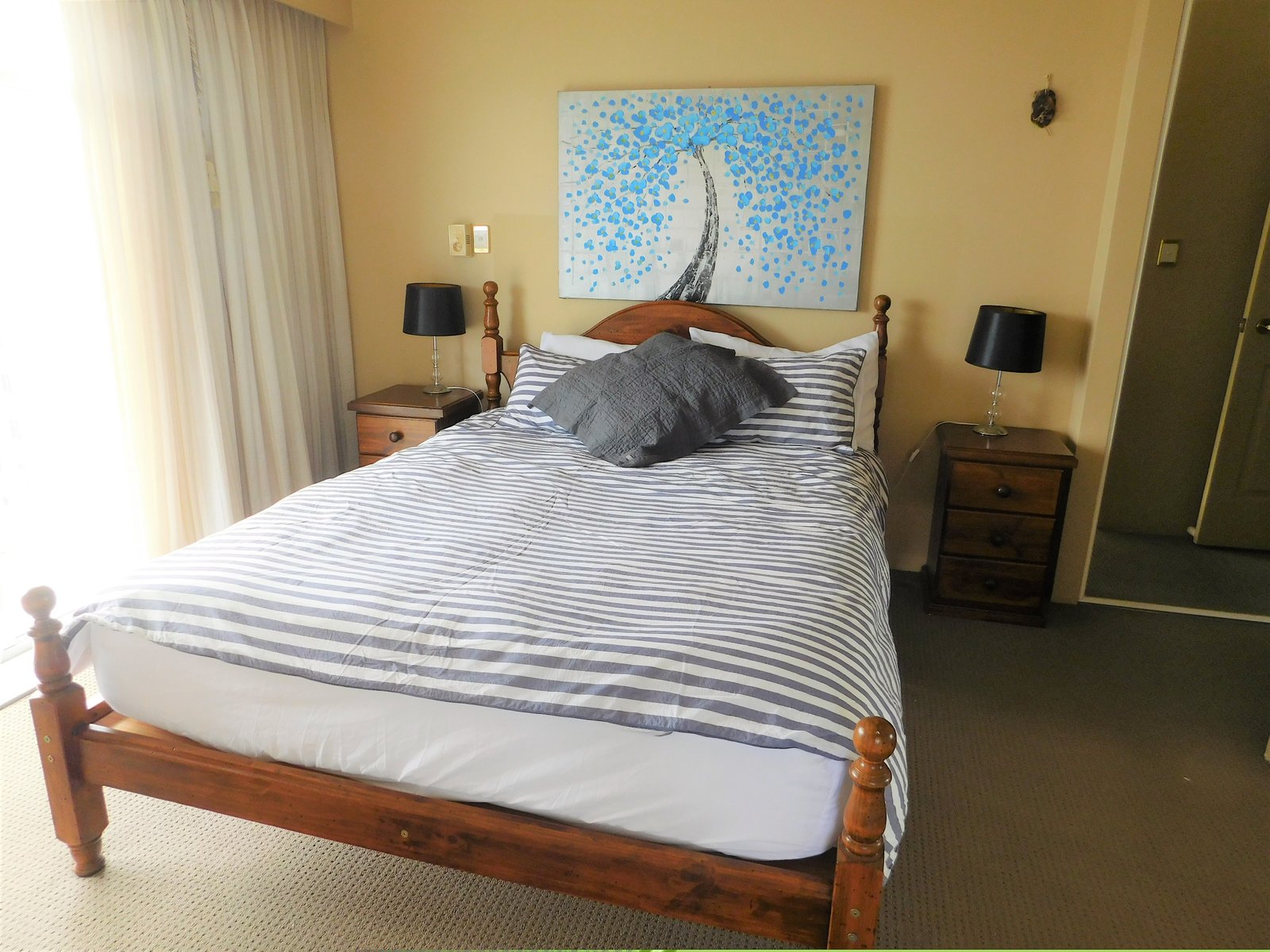 10A/3 Second Avenue BURLEIGH HEADS 4