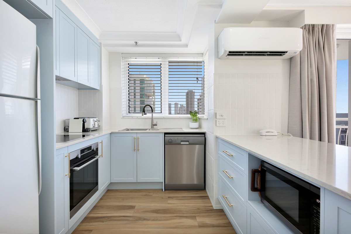 10A/3 Second Avenue Burleigh Heads 4