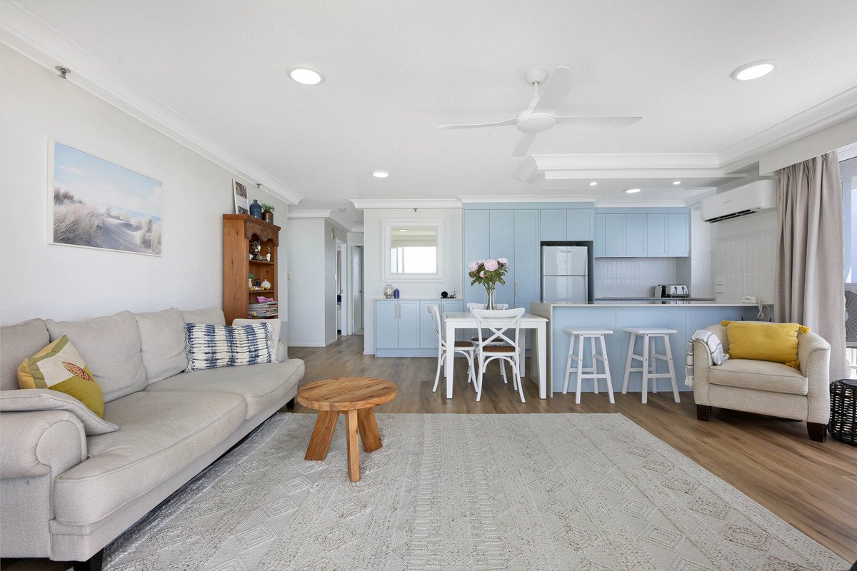 10A/3 Second Avenue Burleigh Heads 13