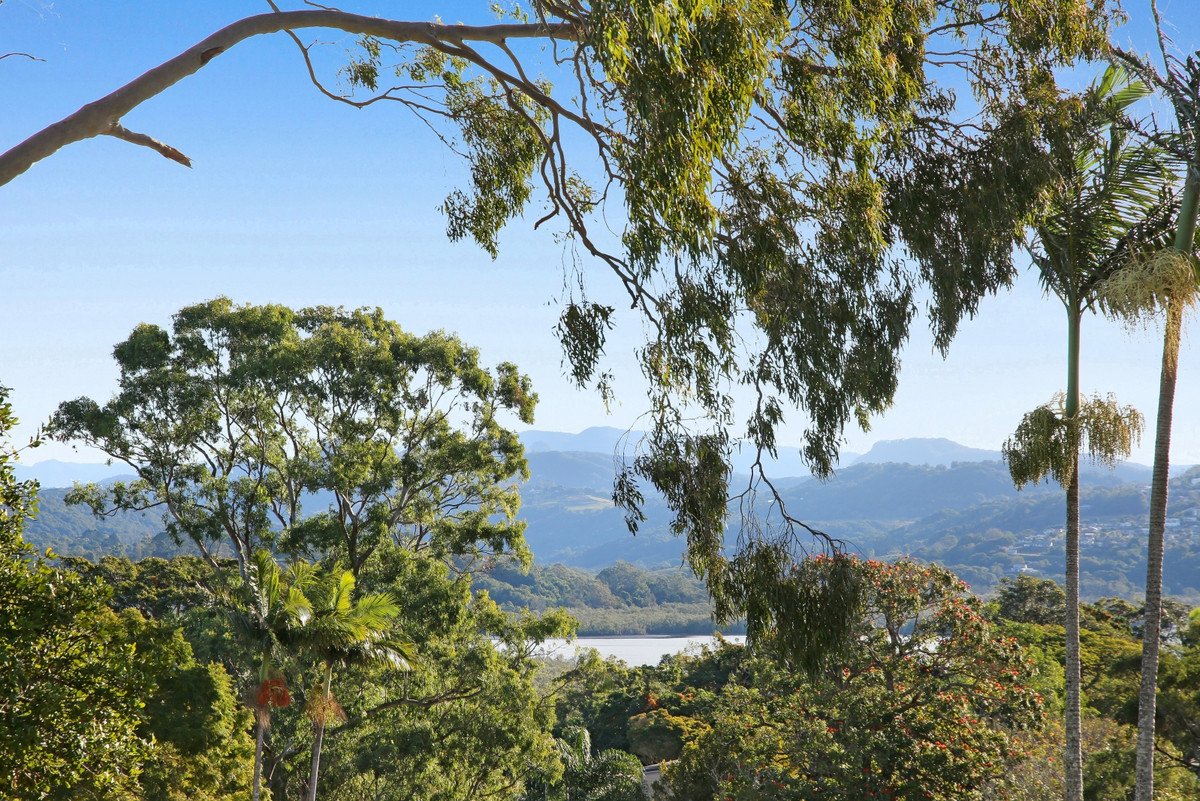 10B Burrawong Court Banora Point 25