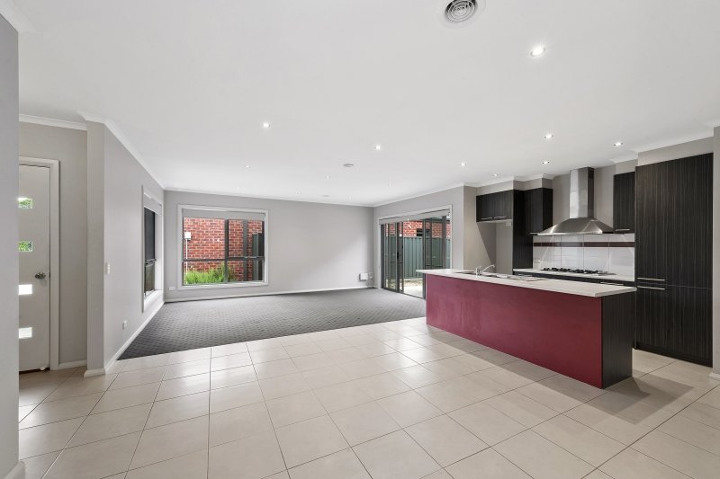 Gallery: 10B Creek View Close