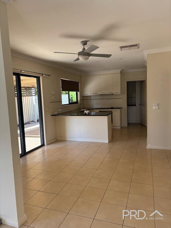 10B Dawn Avenue GOL GOL 3