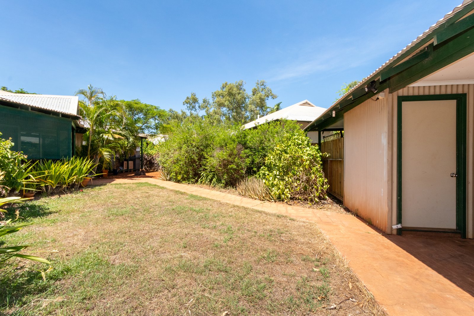 10b Fong Way CABLE BEACH 24