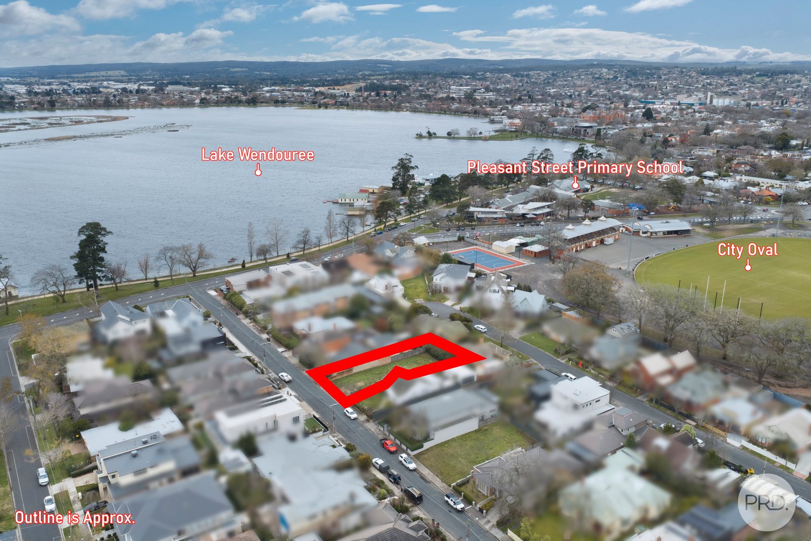 10B Grove Street LAKE WENDOUREE 1