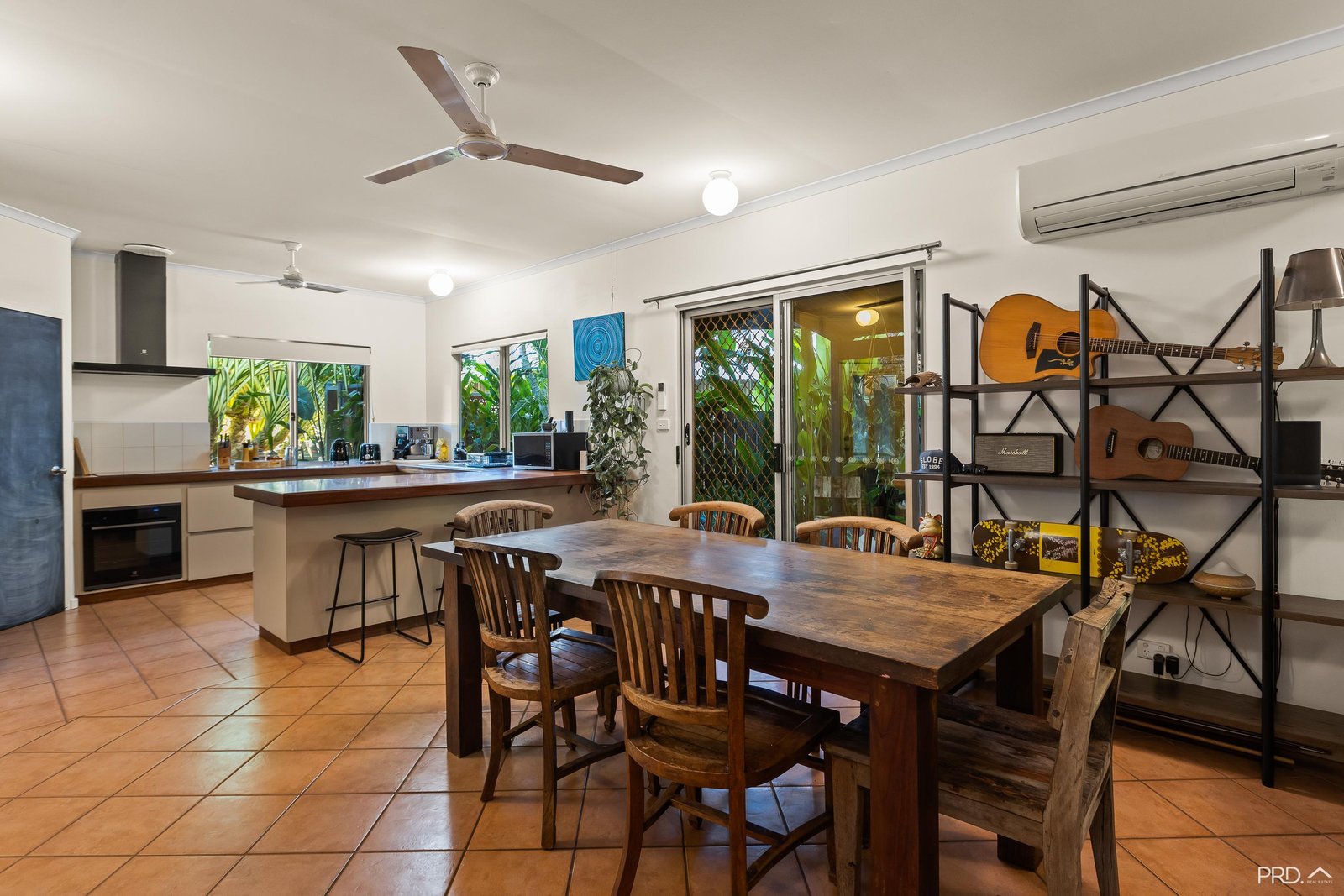 10b Hawkes Place CABLE BEACH 9