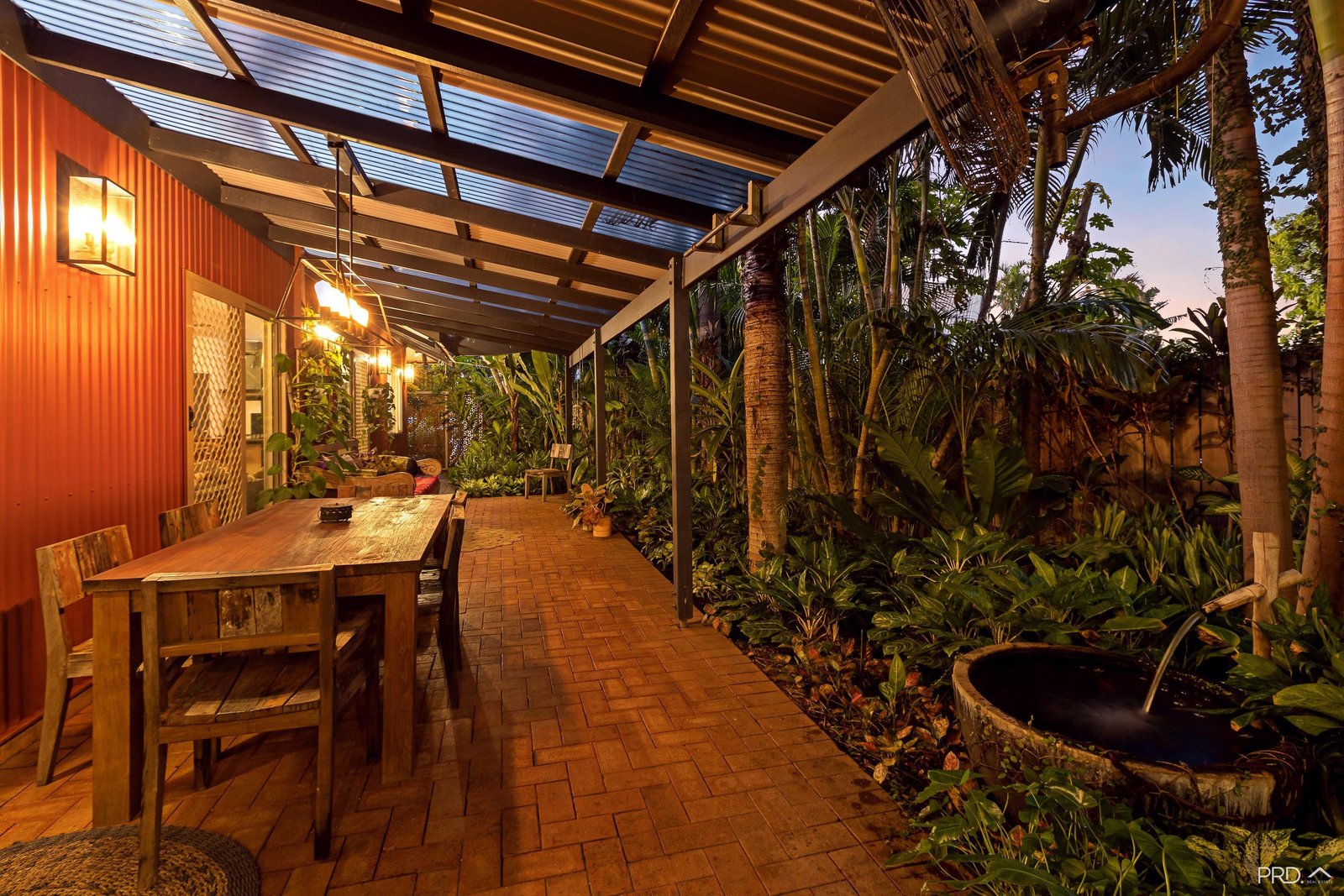 10b Hawkes Place CABLE BEACH 35