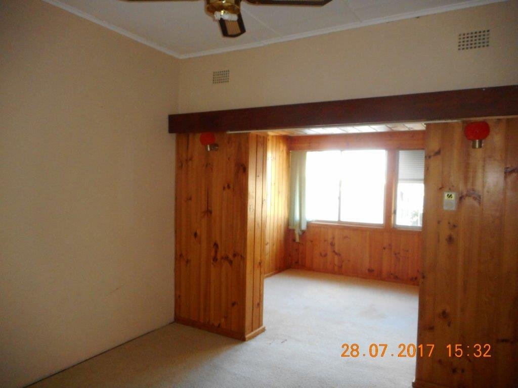 10B Kirk Avenue TUMUT 6