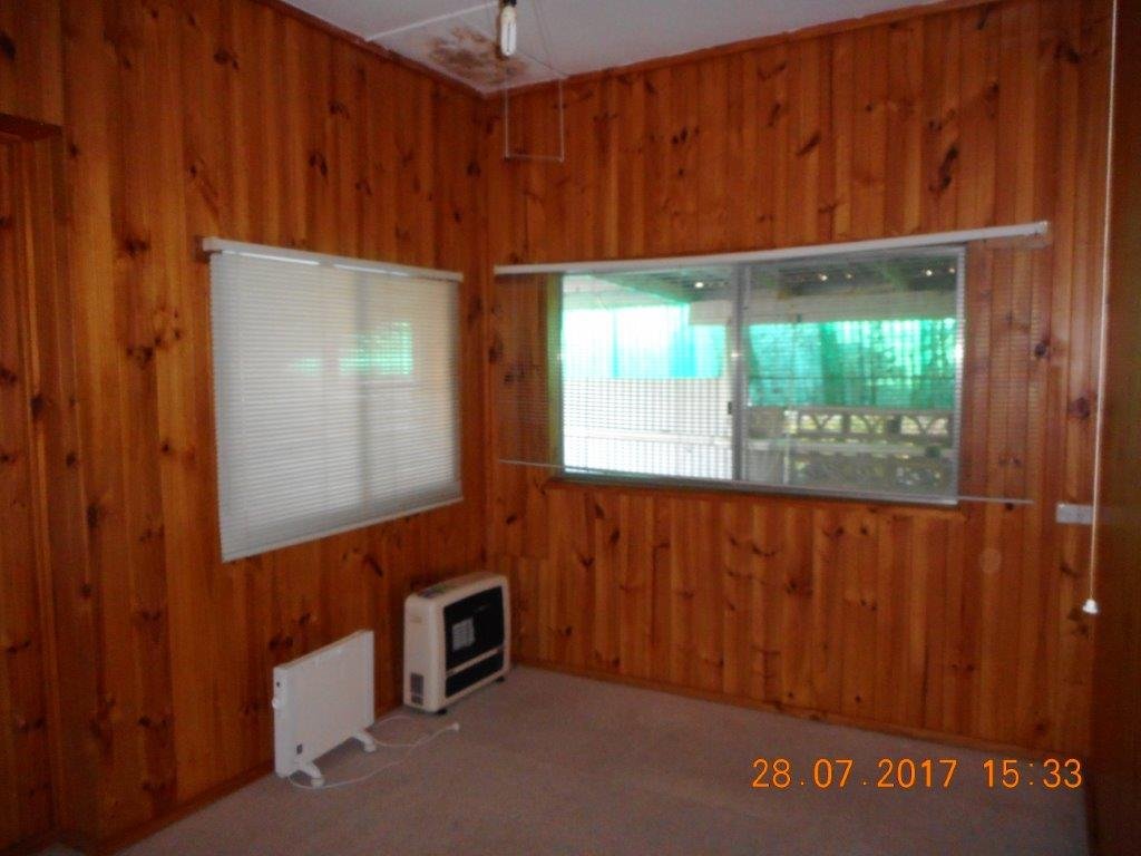 10B Kirk Avenue TUMUT 10