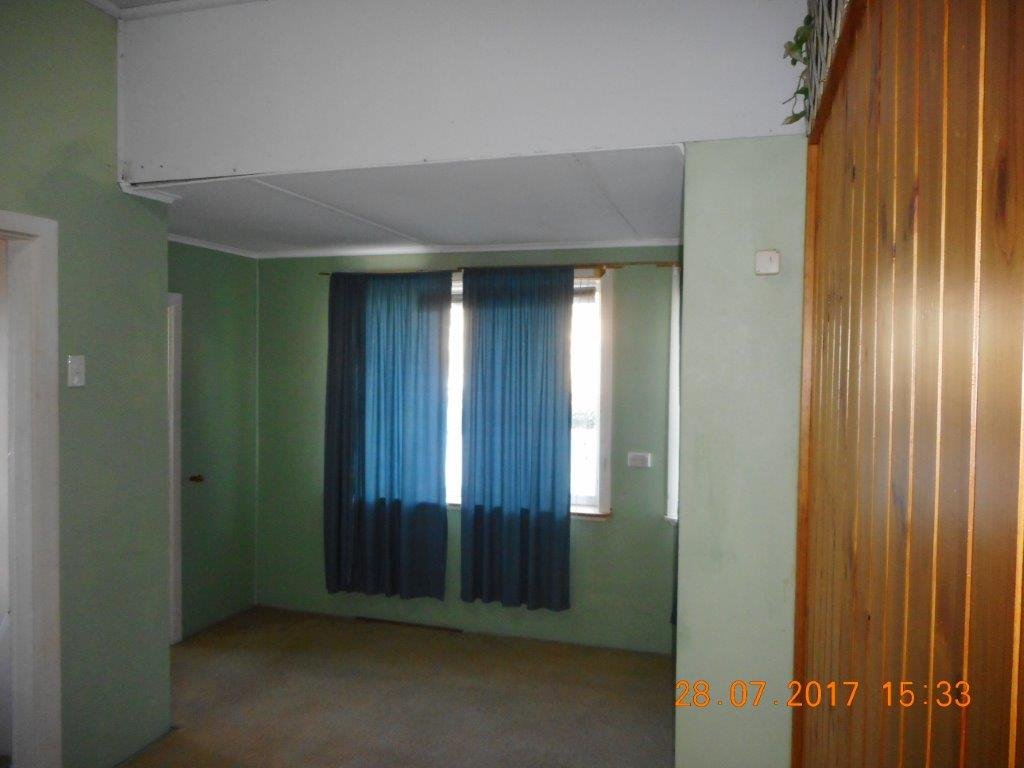 10B Kirk Avenue TUMUT 11