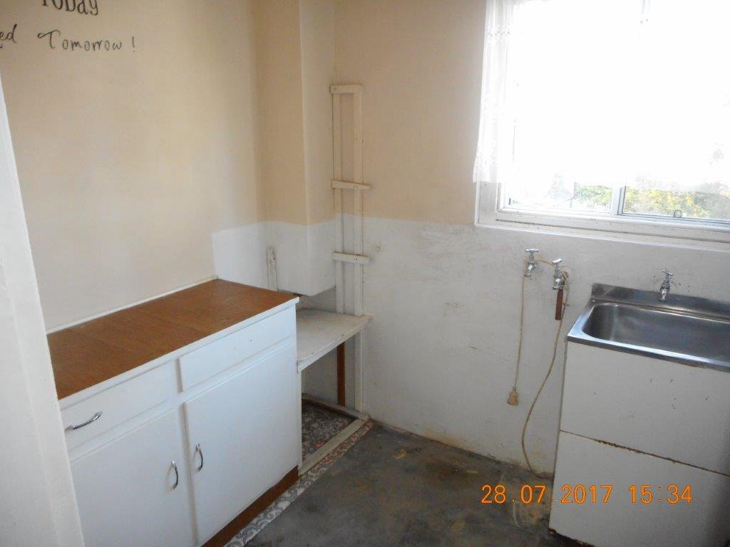 10B Kirk Avenue TUMUT 12