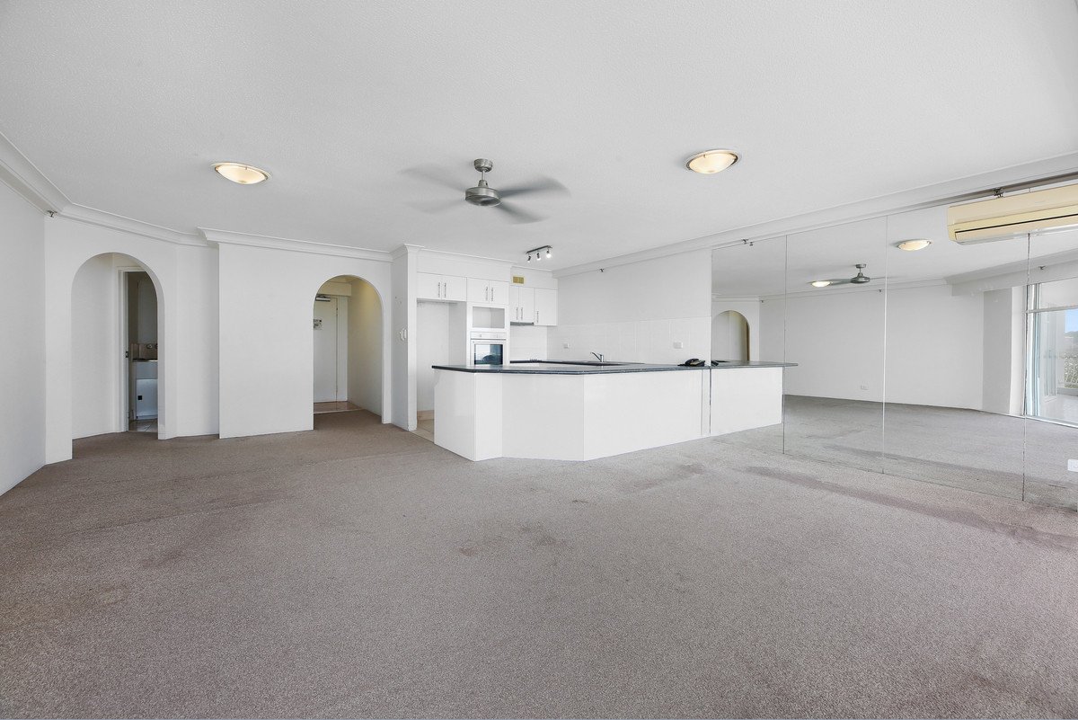 10C/238 The Esplanade Burleigh Heads 8