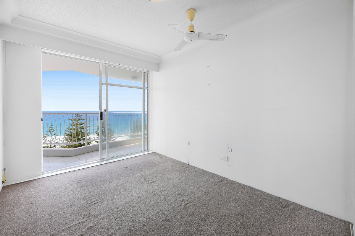 10C/238 The Esplanade Burleigh Heads 17