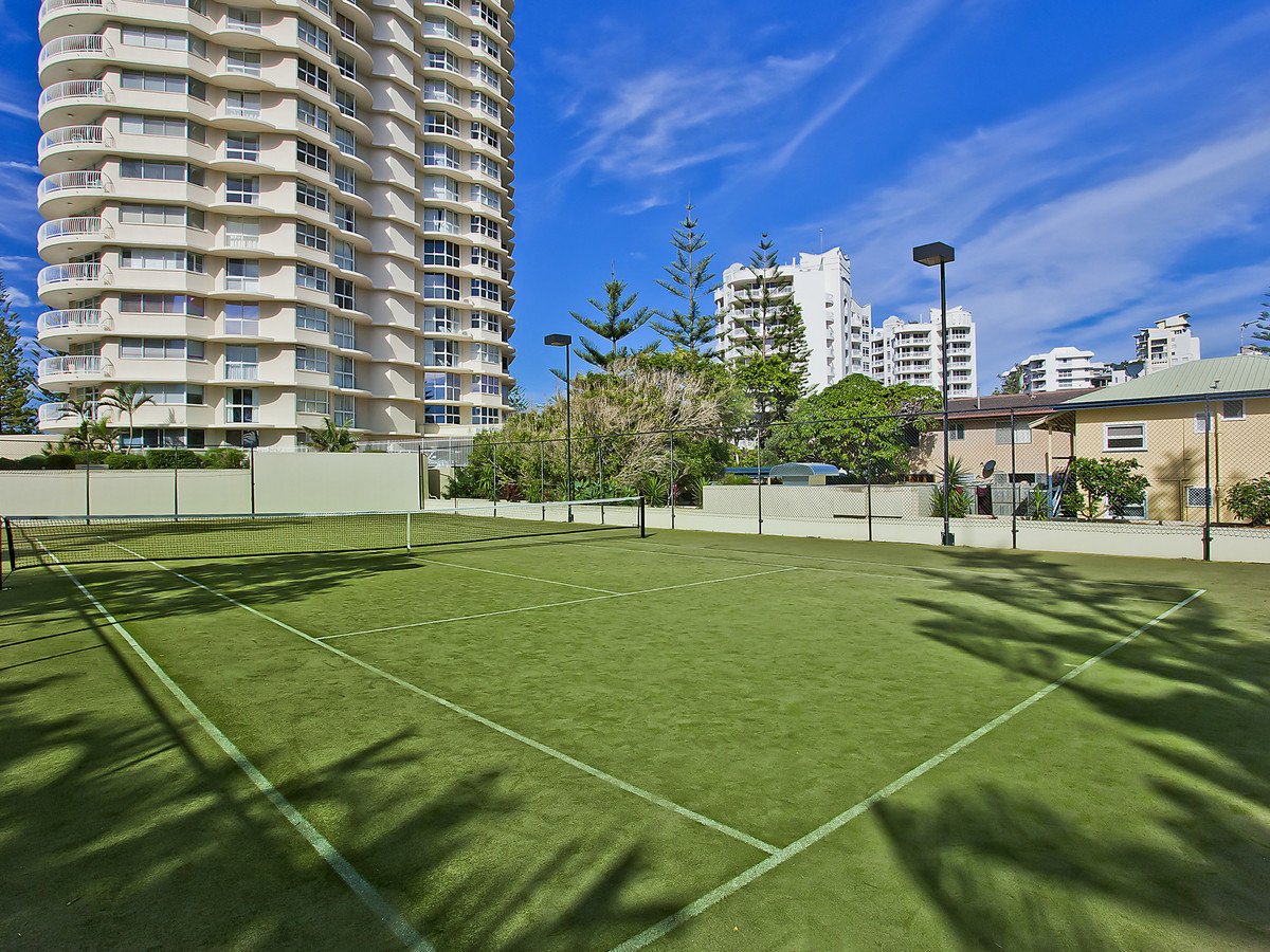 10C/238 The Esplanade Burleigh Heads 22