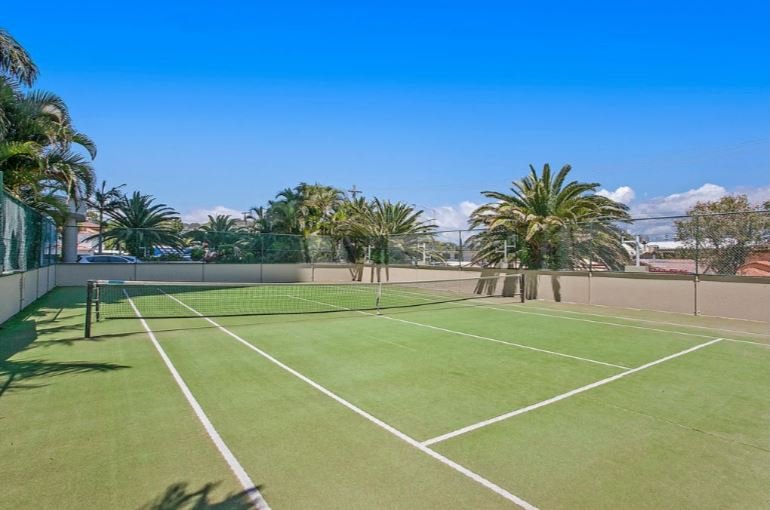 10C/3 Second Ave  BURLEIGH HEADS 17