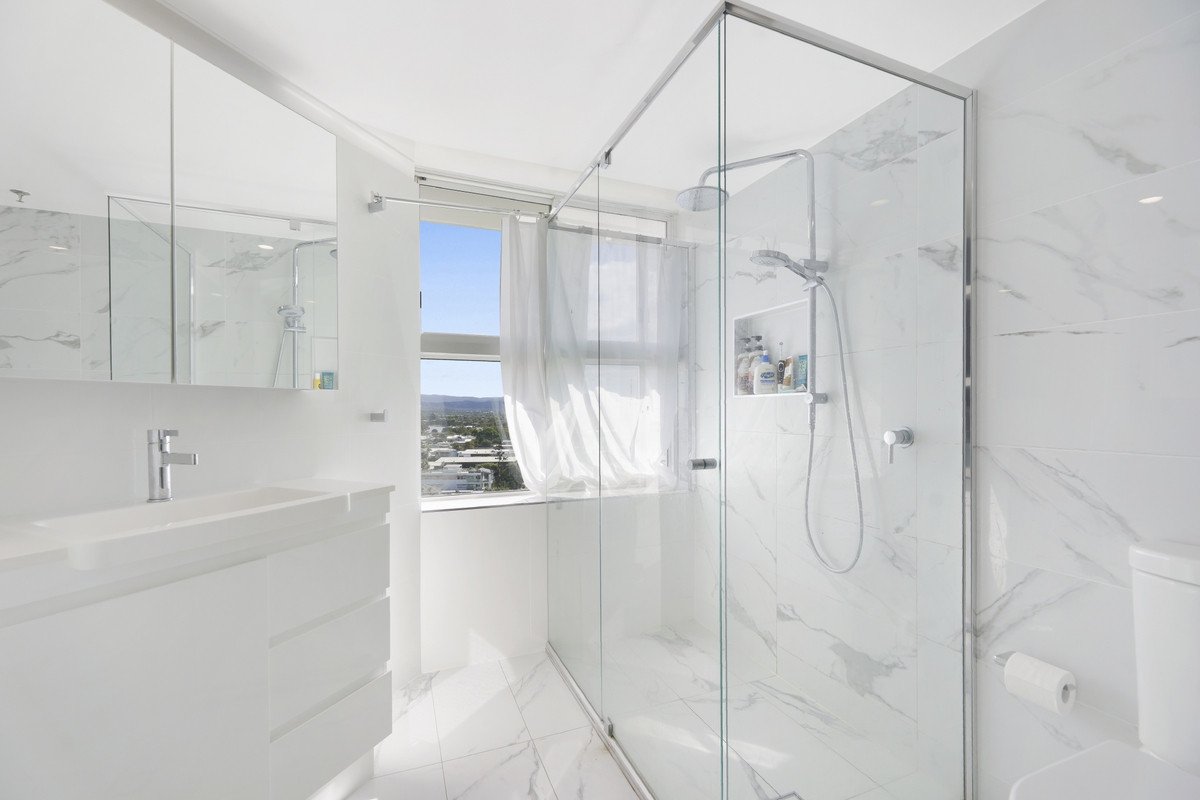 10D/238 The Esplanade Burleigh Heads 10