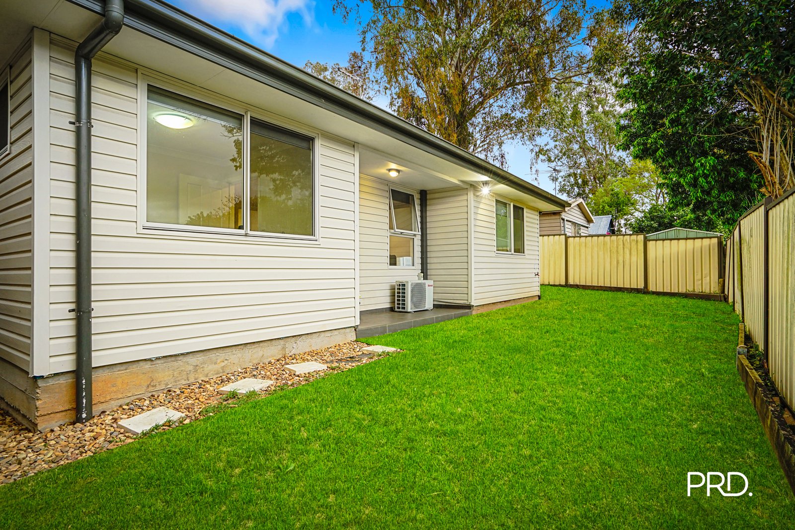 11 & 11A Cooper Street PENRITH 17