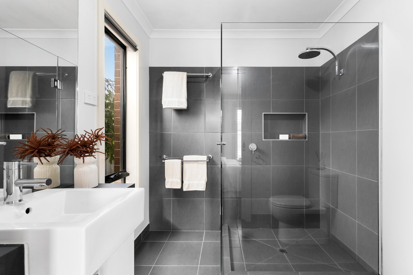 Gallery: 11-13 Orpington Crescent