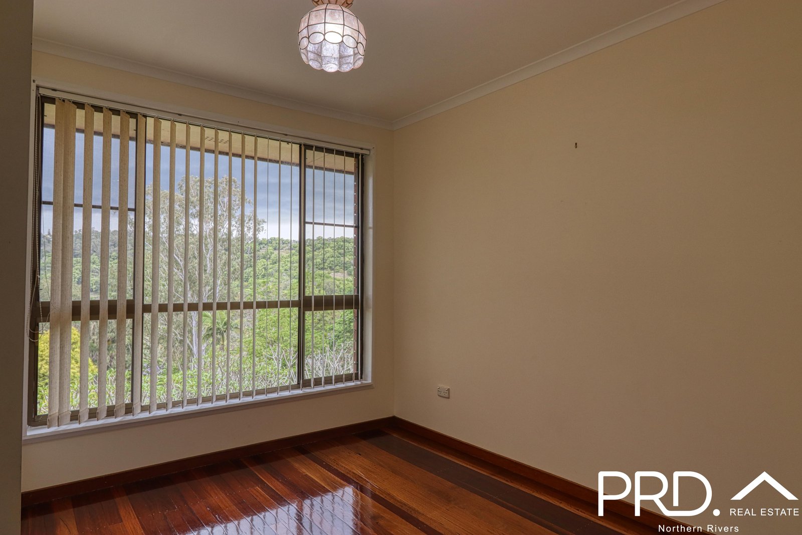 11-13 Robinson Avenue GIRARDS HILL 9