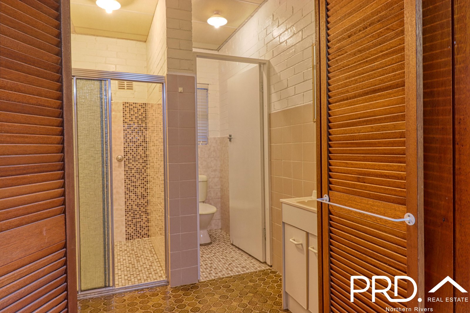 11-13 Robinson Avenue GIRARDS HILL 12