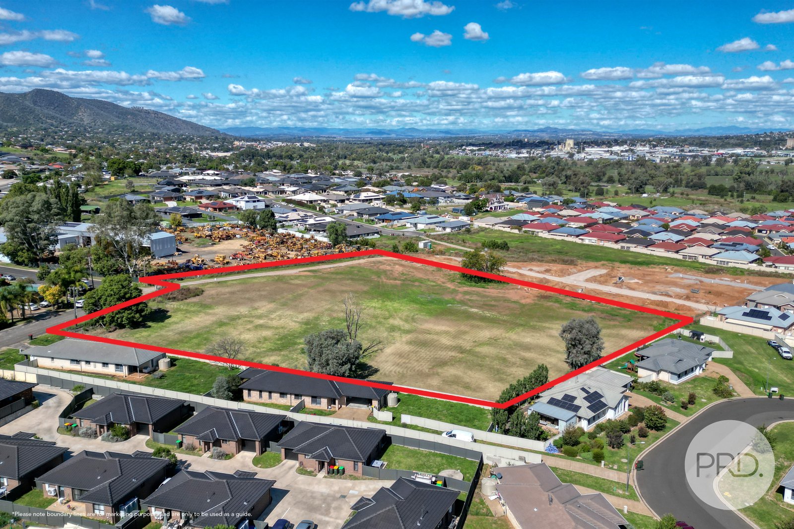 11-17 Curlew Crescent TAMWORTH 2