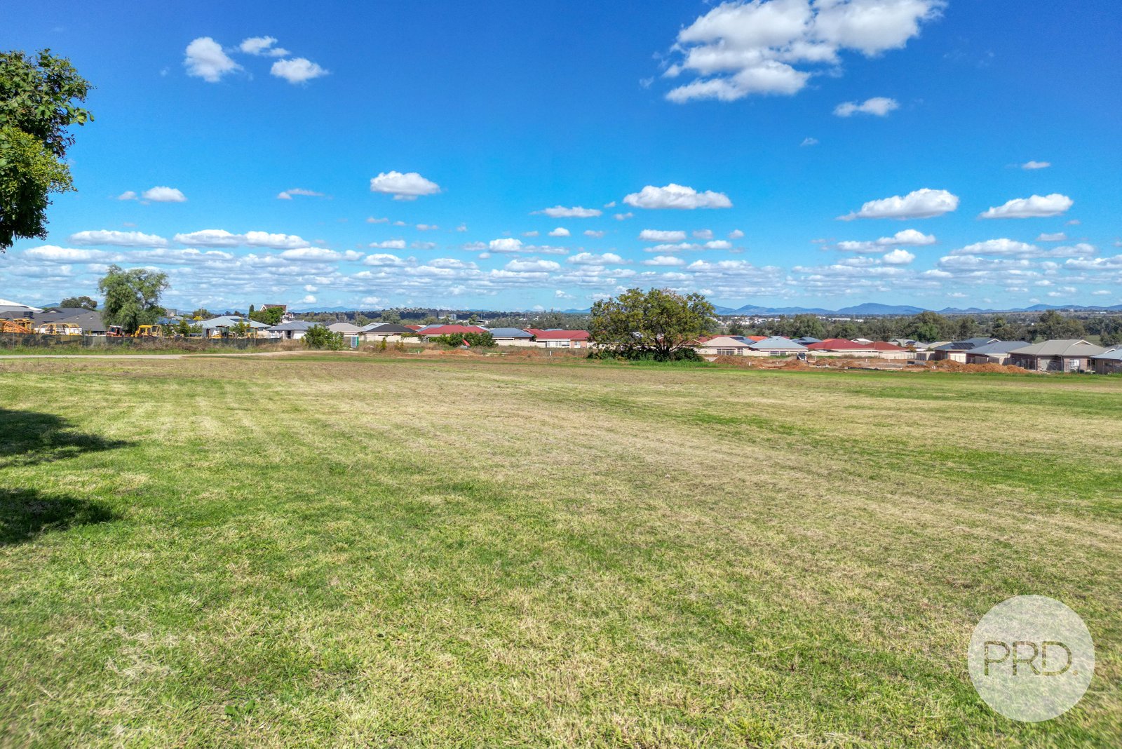 11-17 Curlew Crescent TAMWORTH 4