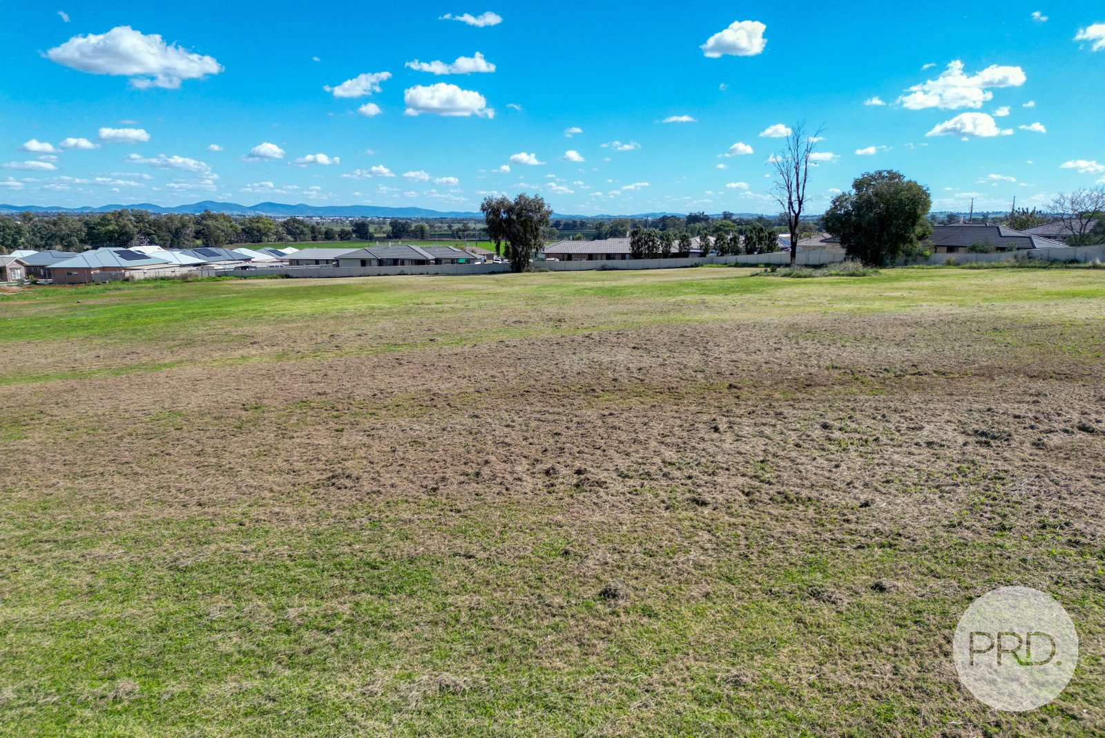 11-17 Curlew Crescent TAMWORTH 5