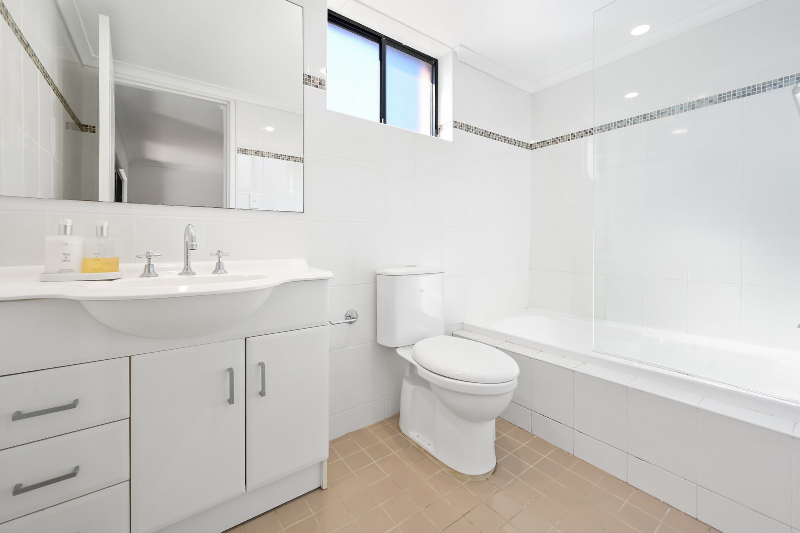 1/1-3 New Orleans Crescent MAROUBRA 6