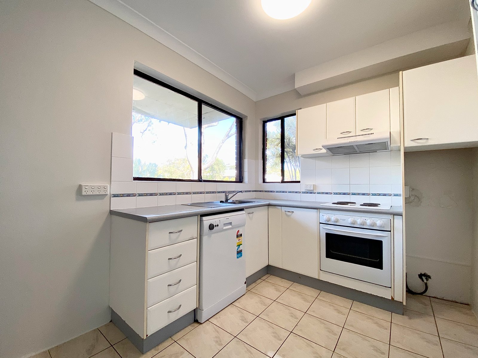1/1-5 Weatherly Close NELSON BAY 7