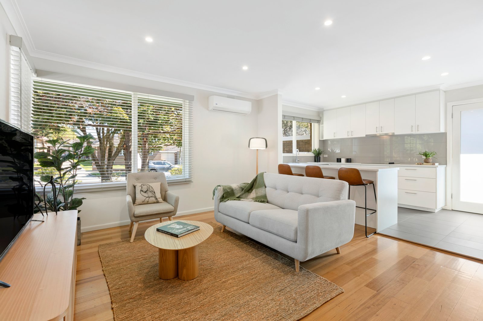 Gallery: 1/1-6 Chaprowe Court