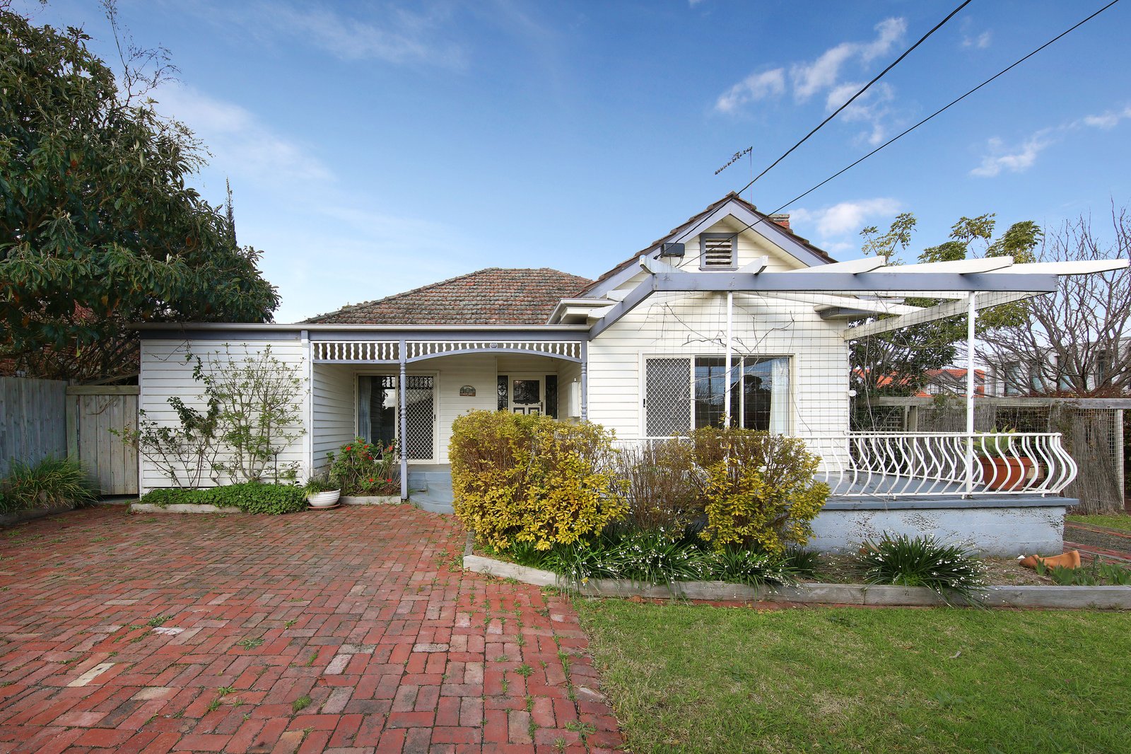 Gallery: 11 Adam Street