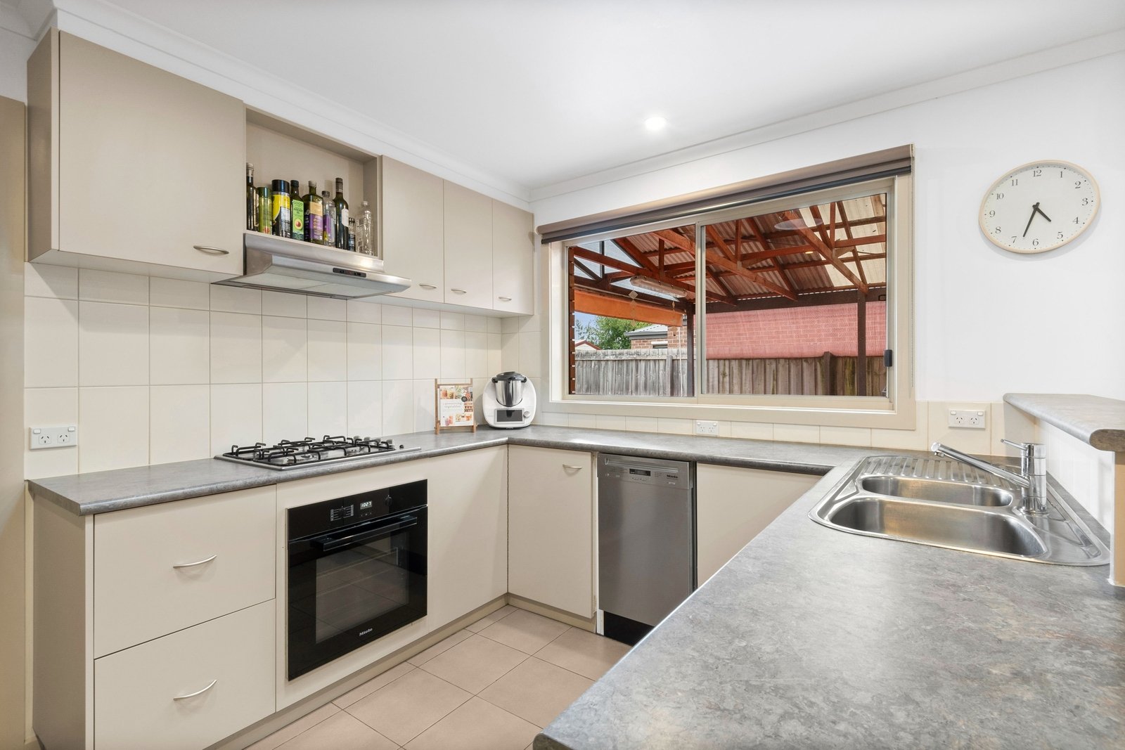 Gallery: 11 Alan Street