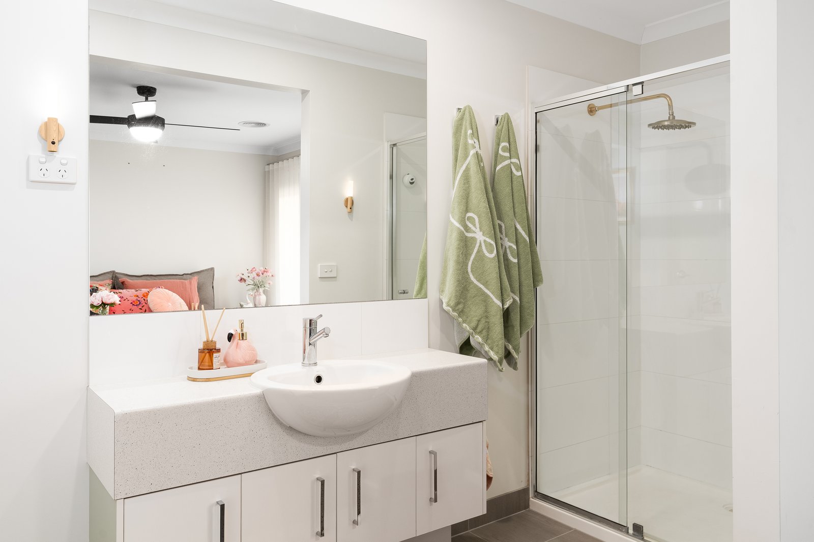 Gallery: 11 Albany Way
