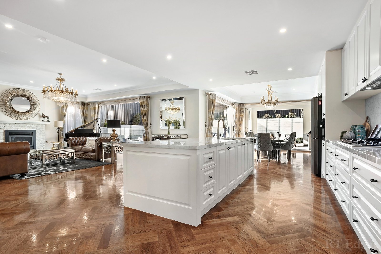 Real Estate and Property in 11 Albury Road, Balwyn North, VIC